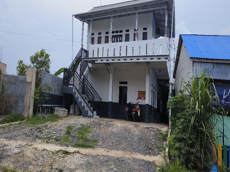 Oyo 93642 Penginapan Al Ashar