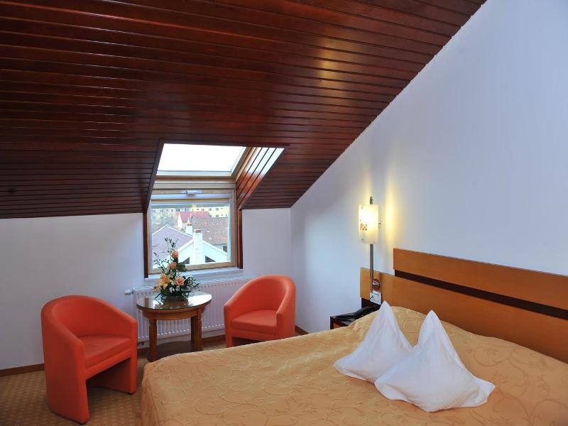 Hotel Jasmine image
