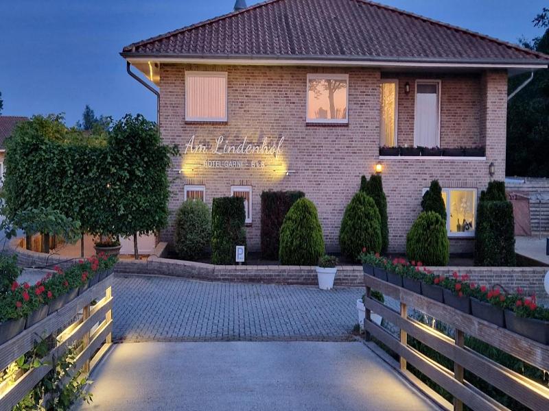 Hotel Garni Am Lindenhof Bunde image