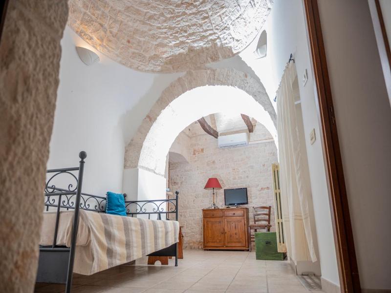 Charming Trulli image