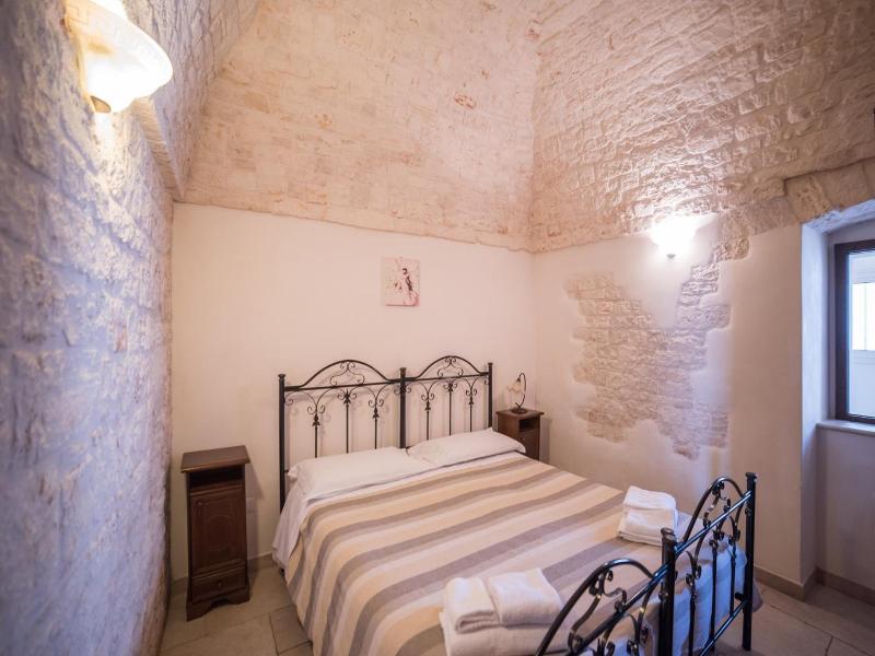 Charming Trulli image