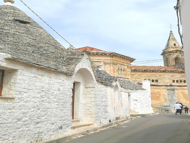 Charming Trulli image