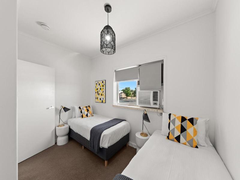 Loxton Courthouse Apartments