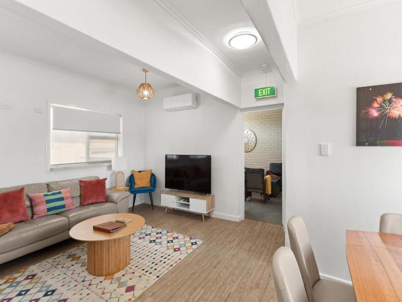 Loxton Courthouse Apartments