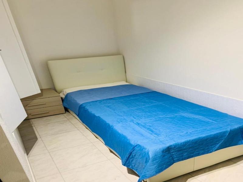 Luxar Room image