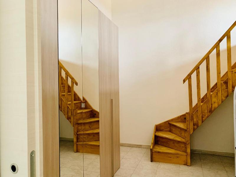 Luxar Room image