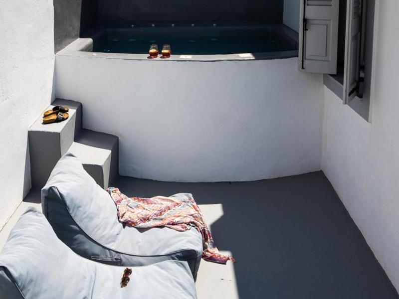 Aetheria Villas image