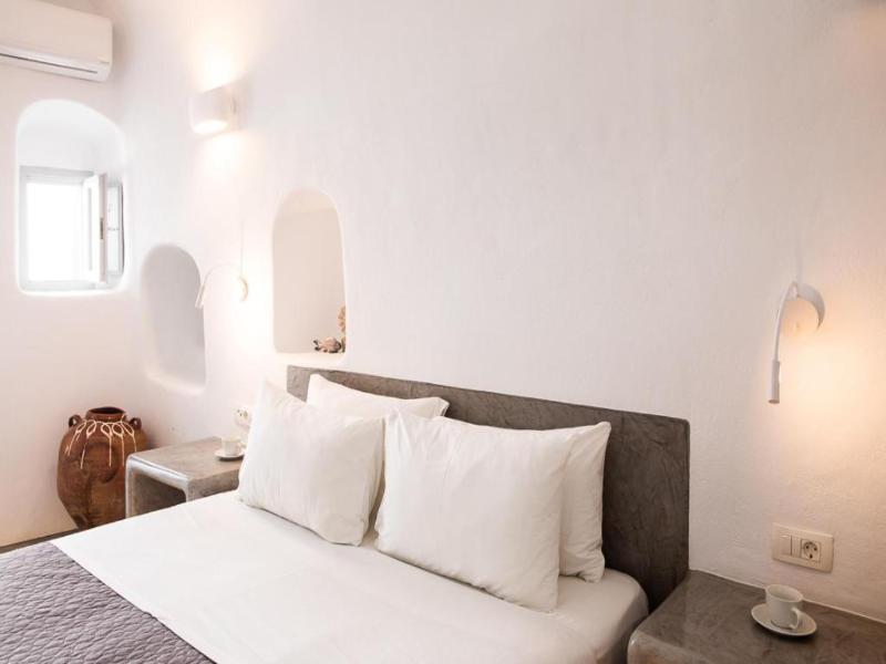 Aetheria Villas image