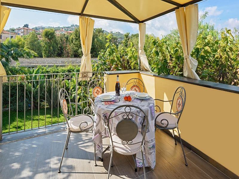 Casa Vacanze Nel Giardino Di Renzo image