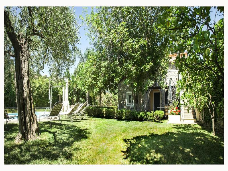 Casa Vacanze Nel Giardino Di Renzo image