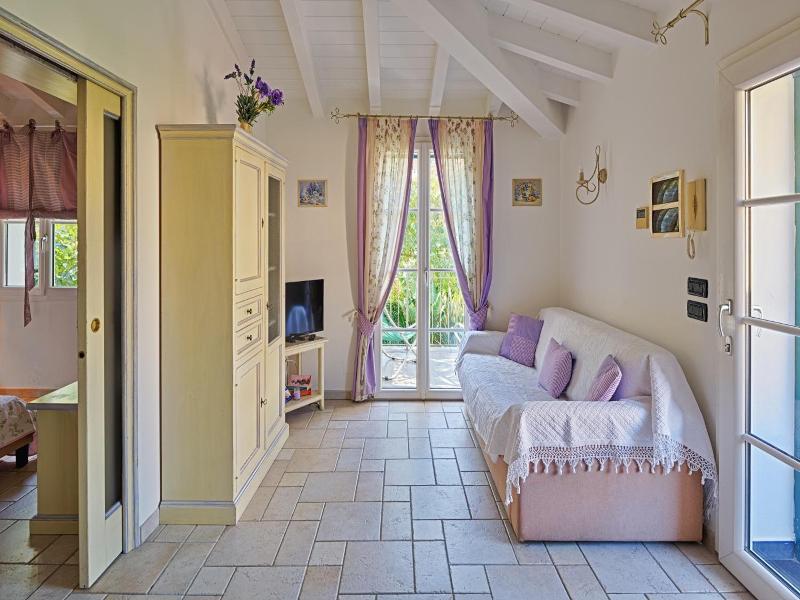 Casa Vacanze Nel Giardino Di Renzo image