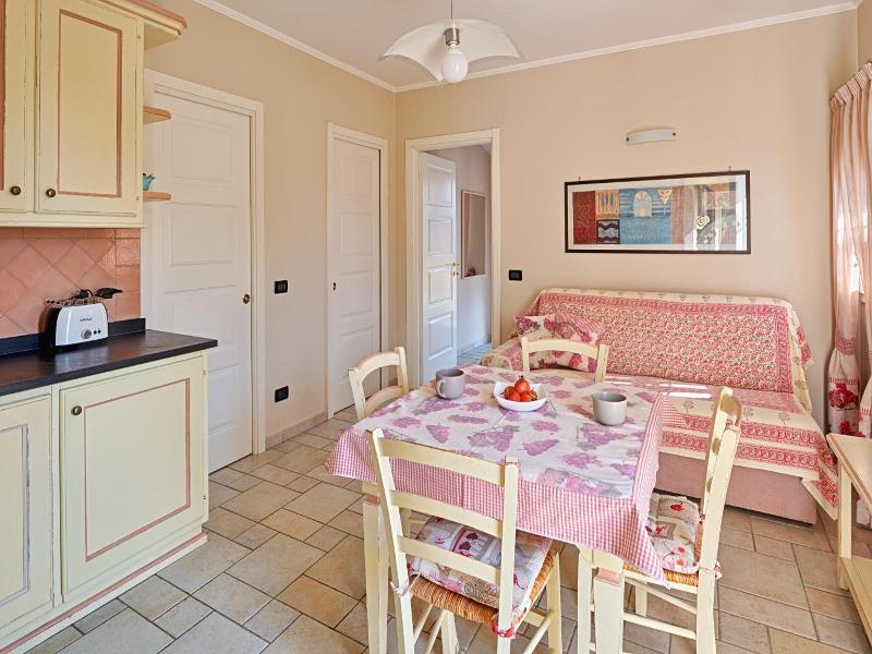 Casa Vacanze Nel Giardino Di Renzo image