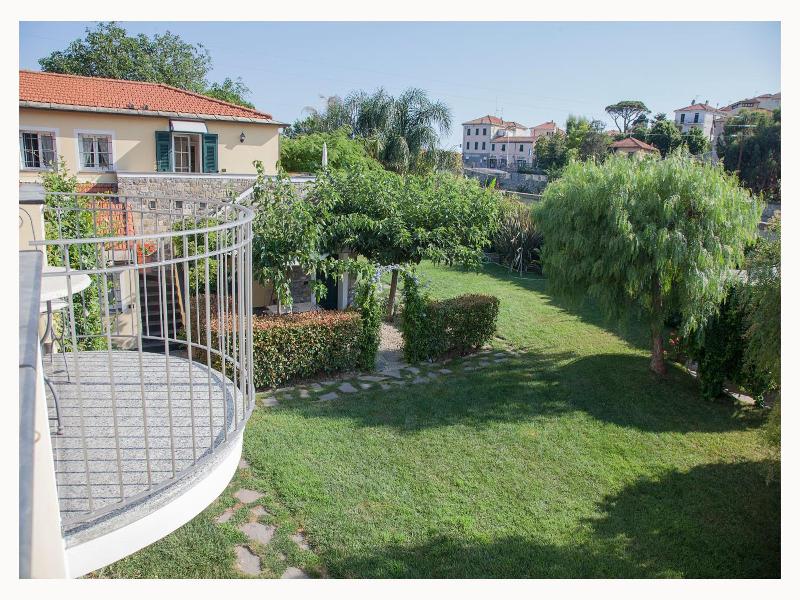Casa Vacanze Nel Giardino Di Renzo image