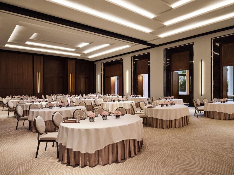 The Lana Dorchester Collection image