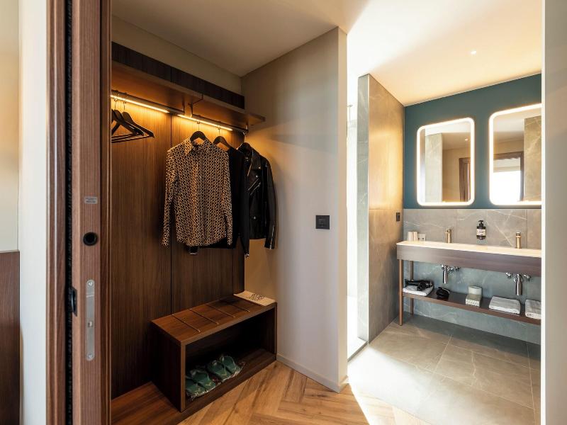 Visionair Suites image