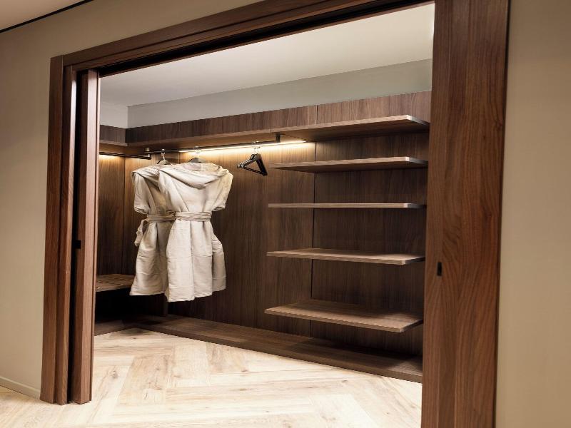 Visionair Suites image