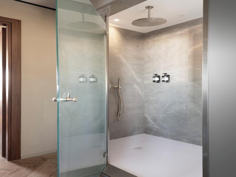 Visionair Suites image