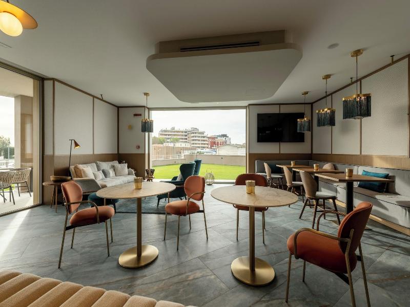 Visionair Suites image