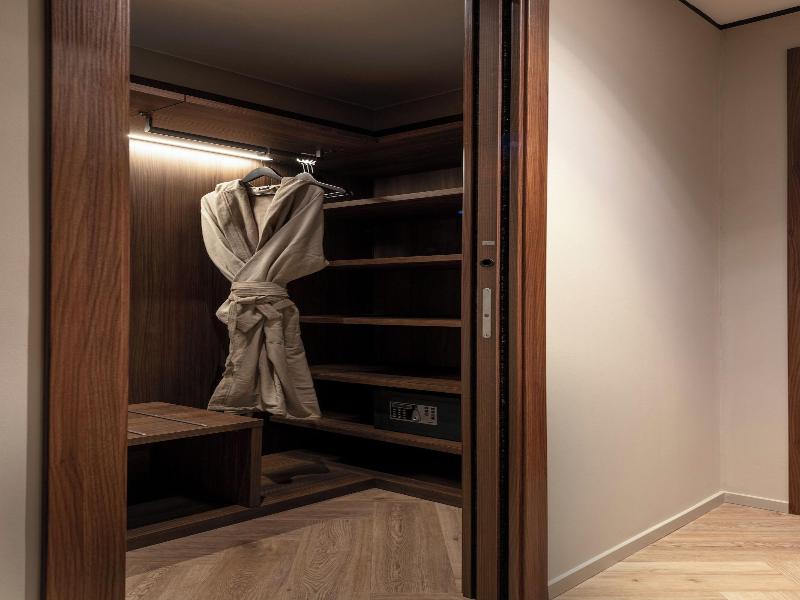 Visionair Suites image