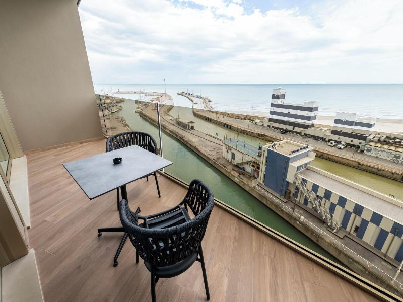 Visionair Suites image