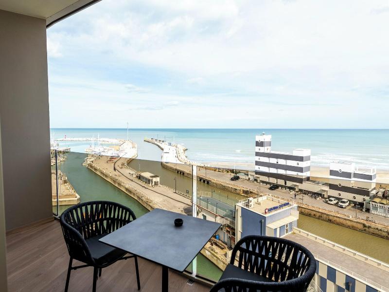 Visionair Suites image