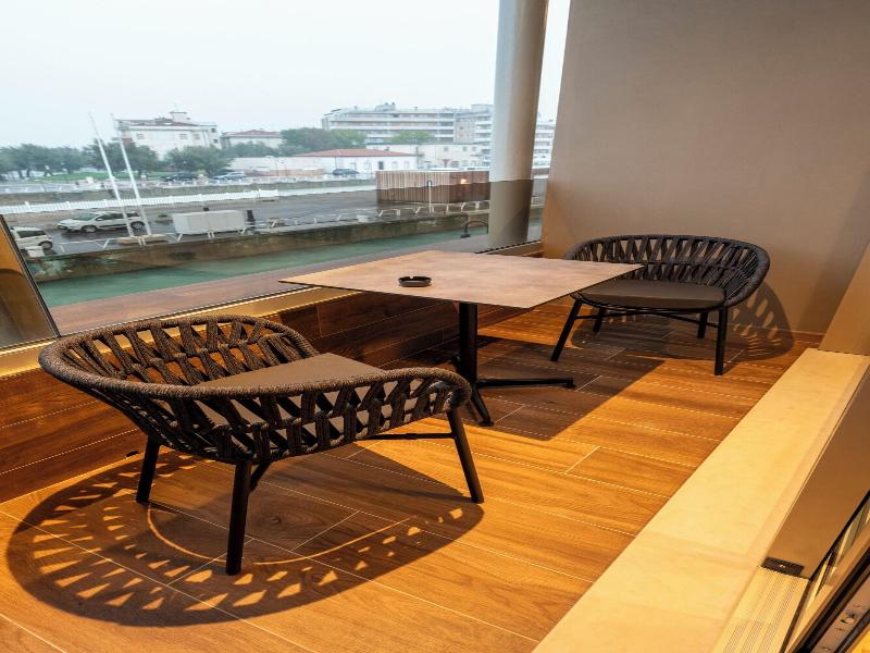 Visionair Suites image