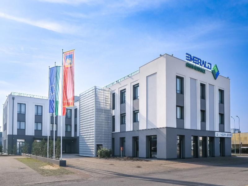 Emerald Green Residence image
