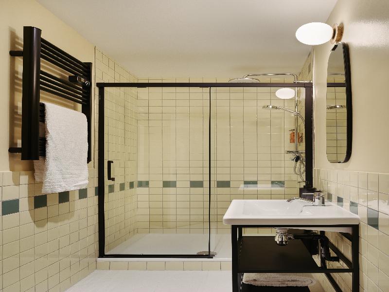 Edgar Suites Lille Shake image