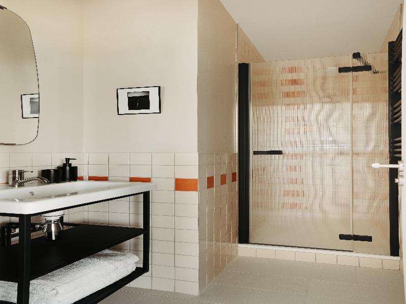 Edgar Suites Lille Shake image