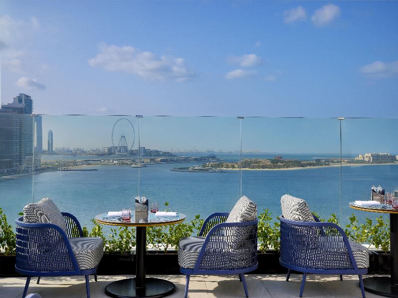 Tumbi Ht Dubai The Palm, Tapestry Collec by Hilton image