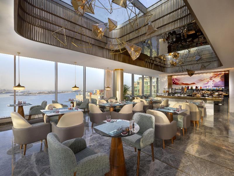 Tumbi Ht Dubai The Palm, Tapestry Collec by Hilton image