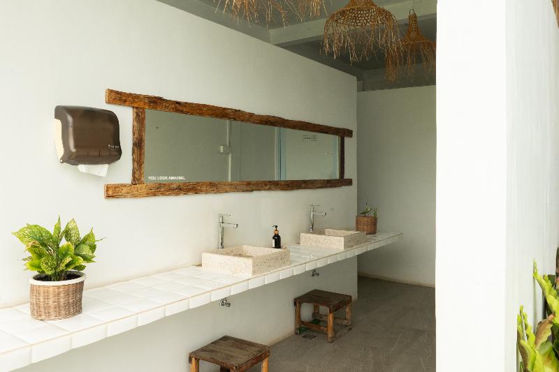 Sadi Beach House image