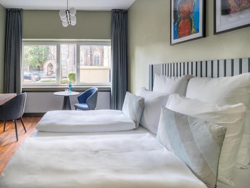 Numa I Bona Rooms Apartments image