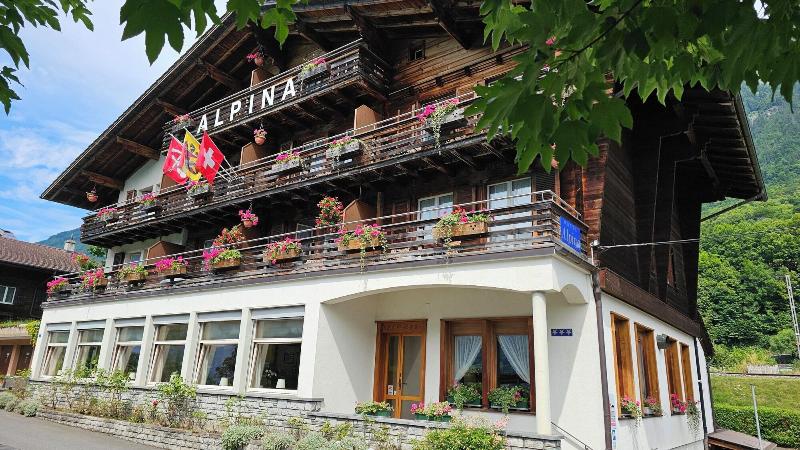 Boutique Hotel Alpina image