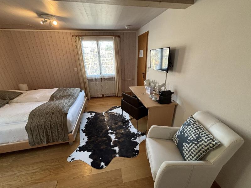 Boutique Hotel Alpina image