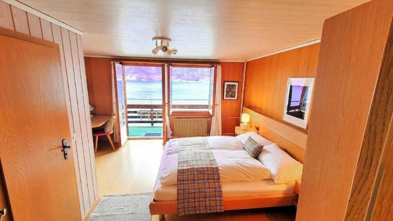 Boutique Hotel Alpina image
