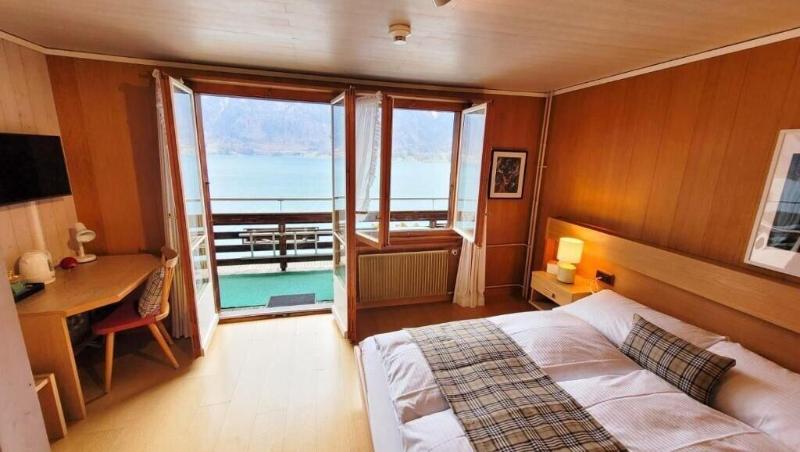Boutique Hotel Alpina image