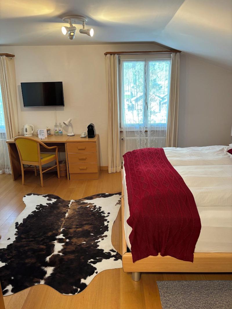 Boutique Hotel Alpina image