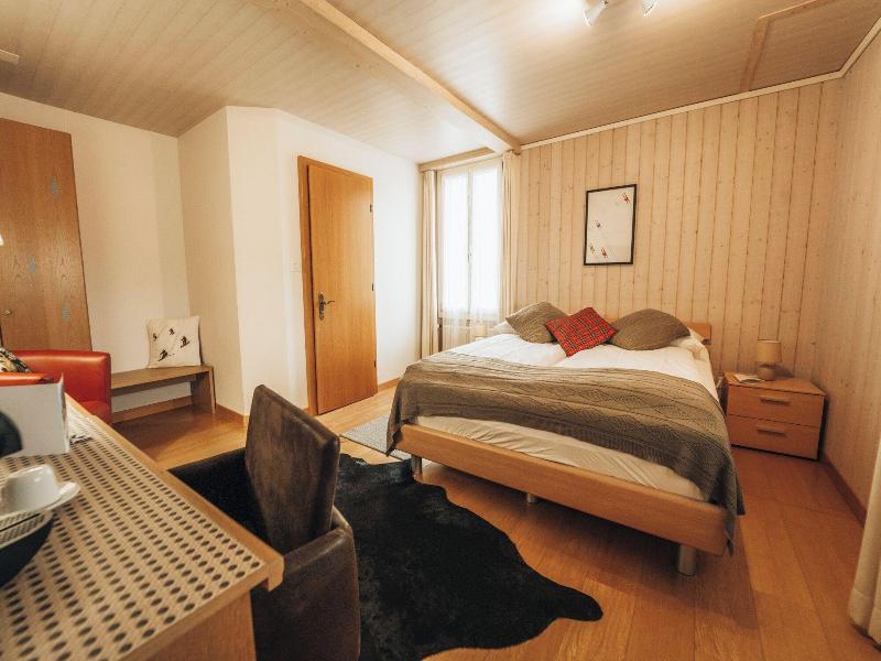 Boutique Hotel Alpina image
