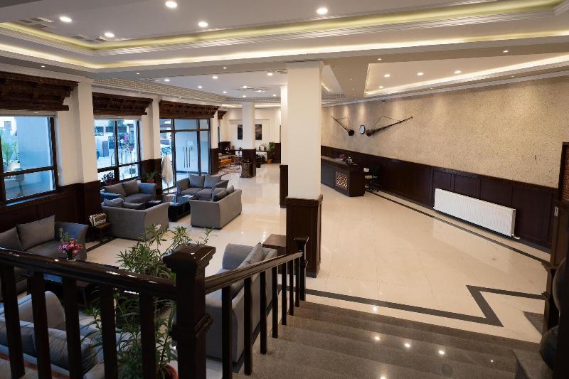 Hotel Kesaar Palace — view