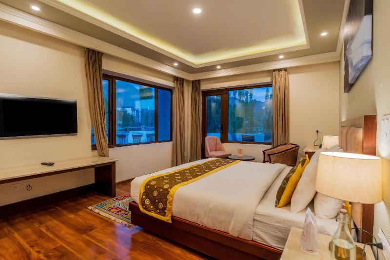 Hotel Kesaar Palace image