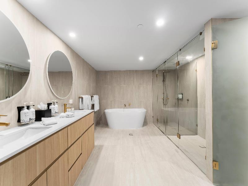 Tryp By Wyndham Southport Gold Coast image