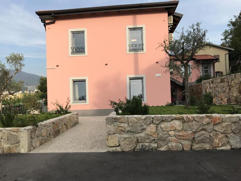 Vila Burbonka image