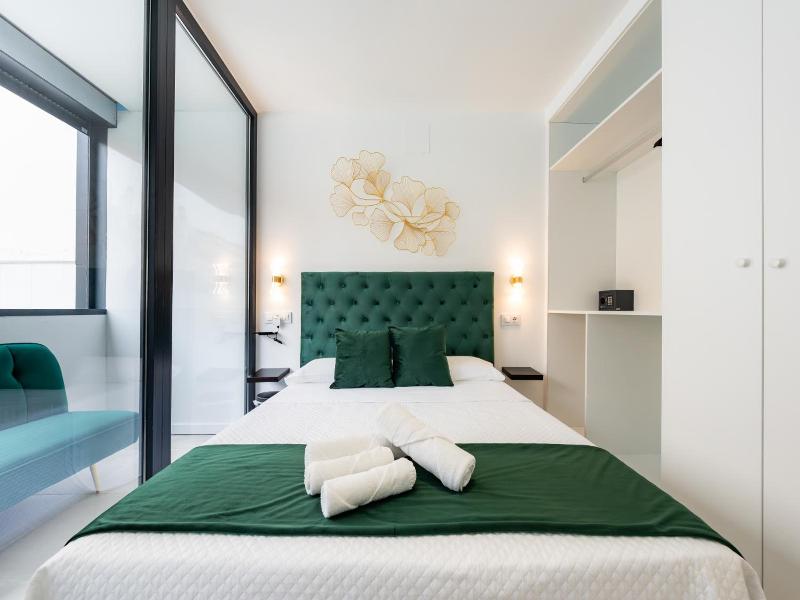 Lemon Apartment Hotels Bernabeu image
