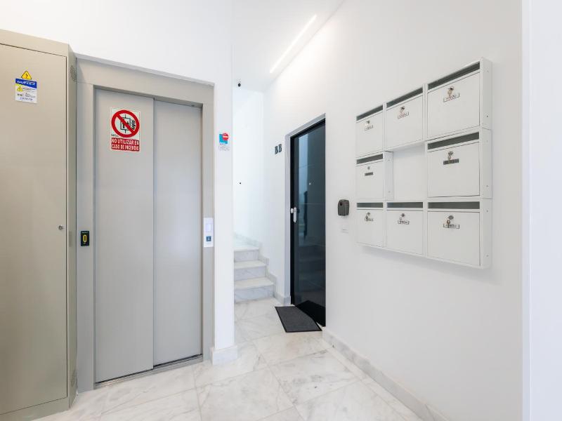Lemon Apartment Hotels Bernabeu image