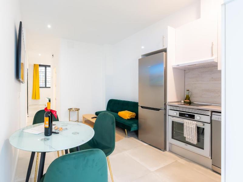 Lemon Apartment Hotels Bernabeu image
