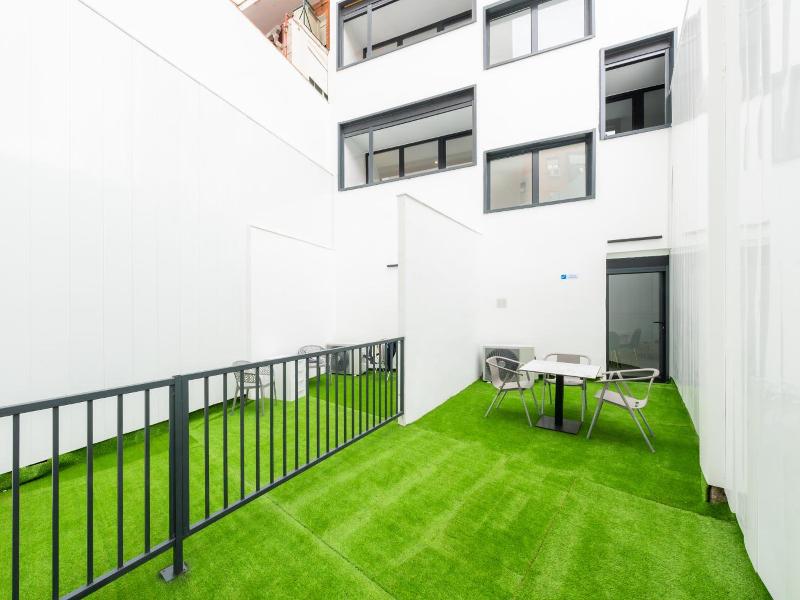 Lemon Apartment Hotels Bernabeu image