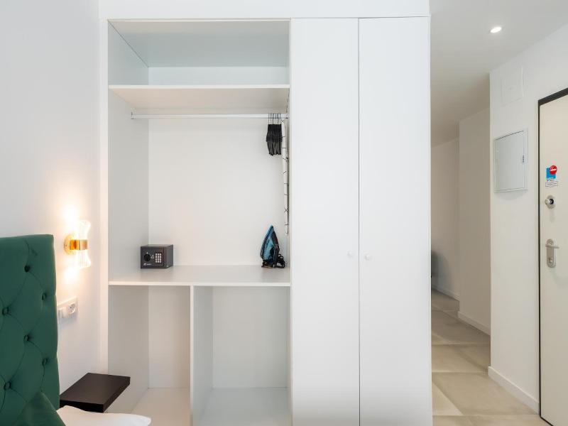 Lemon Apartment Hotels Bernabeu image