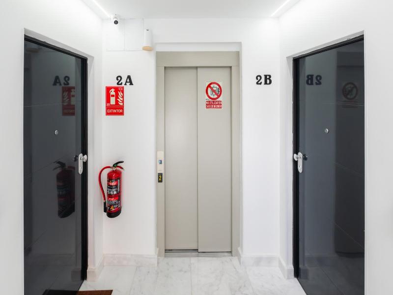 Lemon Apartment Hotels Bernabeu image