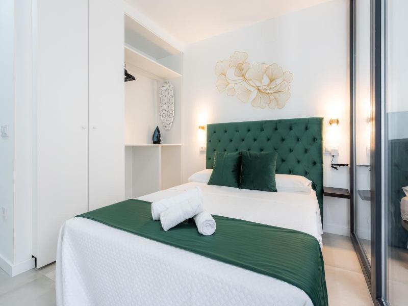 Lemon Apartment Hotels Bernabeu image